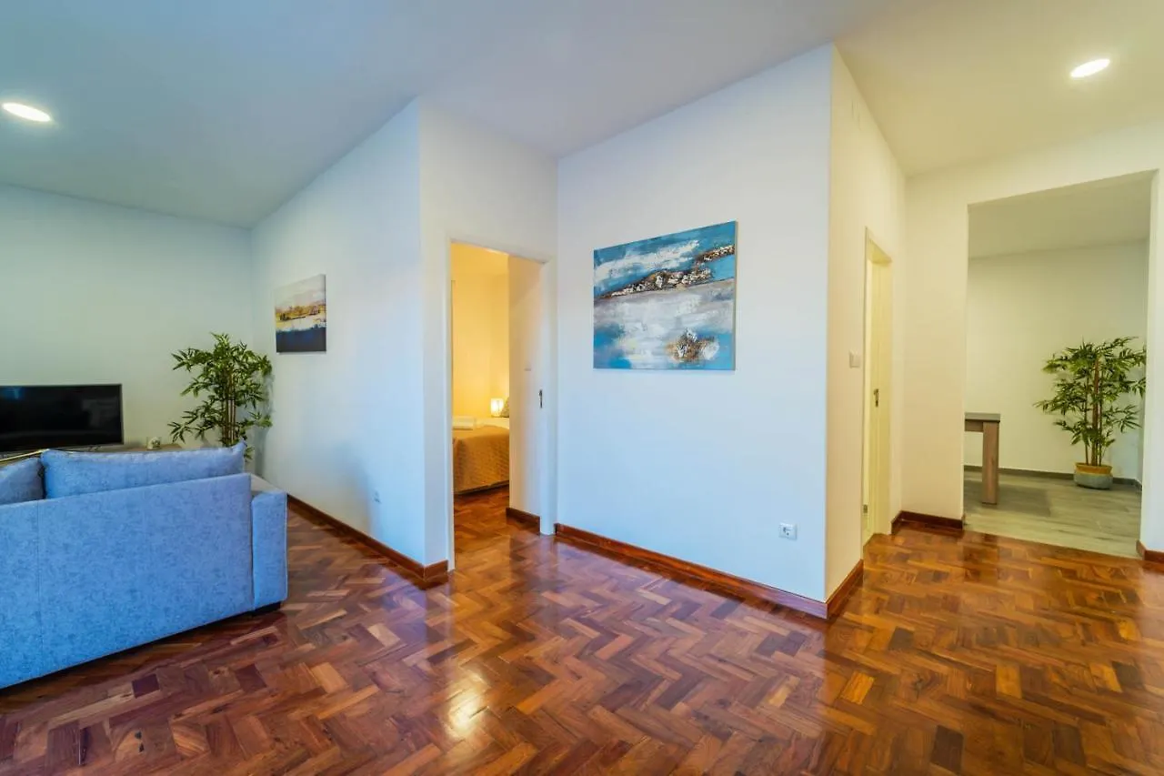 Holiday home Ajuda Cozy House Villa Funchal